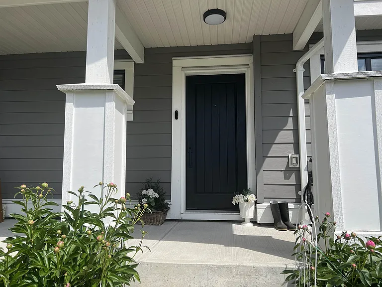 20261 72b Ave #5 — Photo 2