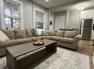 119 L St #3, Boston, MA 02127