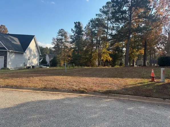 211 Ammonwood Dr, Greenwood, SC 29649