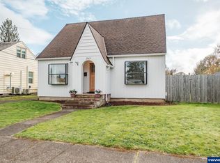 797 SW Washington St, Dallas, OR 97338