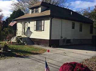 149 Middle Hwy, Barrington, RI 02806