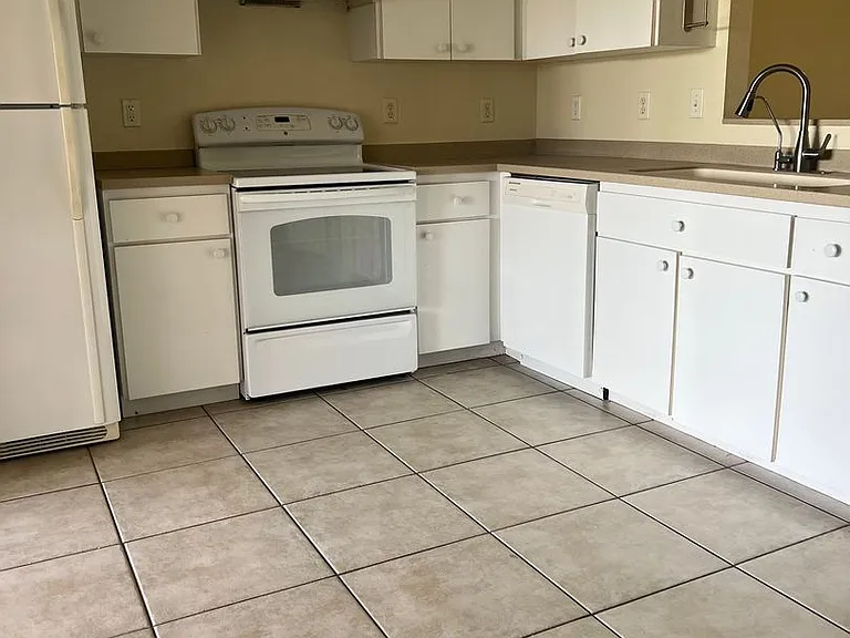 4520 Skyline Blvd — Photo 13