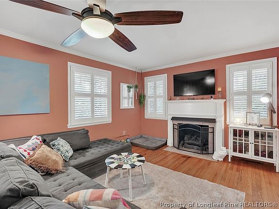 5th image of 614 Pearl St