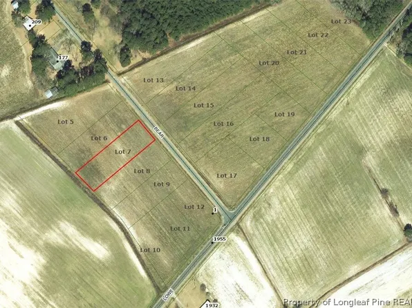 7 Bear Ln, Lumberton, NC 28360