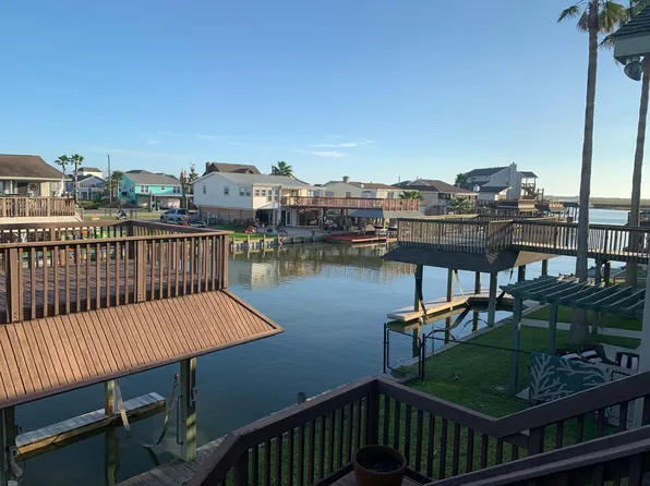 154 Tarpon St, Bayou Vista, TX 77563