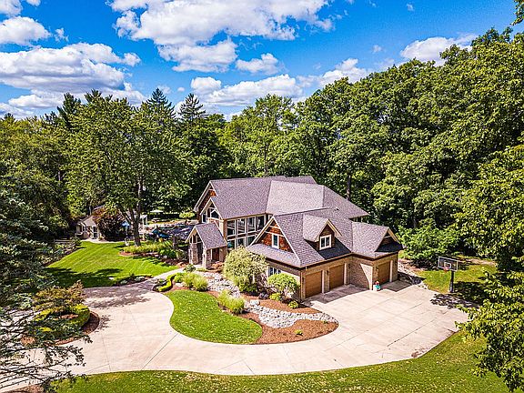 5th image of 20790 Kennoway Cir