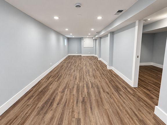 4th image of 2906 W 40th Pl #G