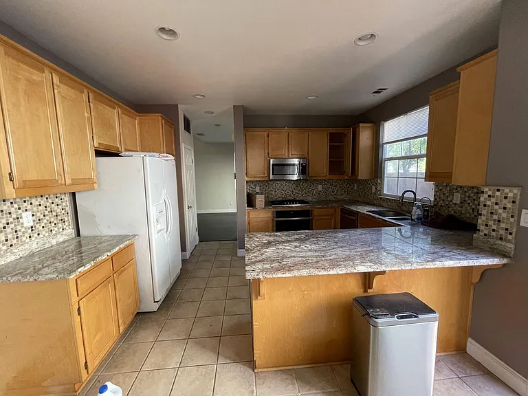 2802 Cedrus Ct — Photo 6
