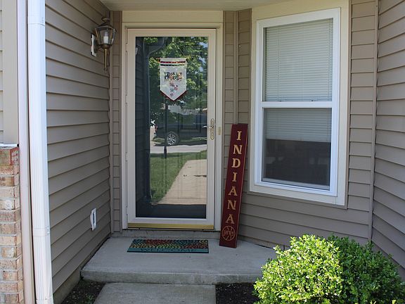 3rd image of 123 Parkview Dr