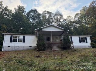 623 Shadowood Dr, Spruce Pine, NC 28777
