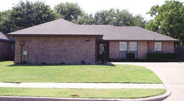 1st image of 207 N Winding Oaks Dr