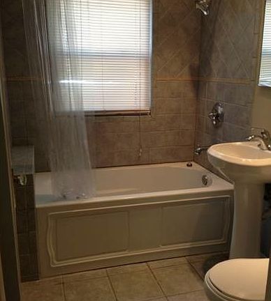 5th image of 605 E 42nd St APT 102