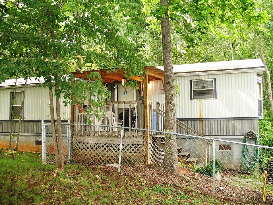 1st image of 807 Sanford Dr