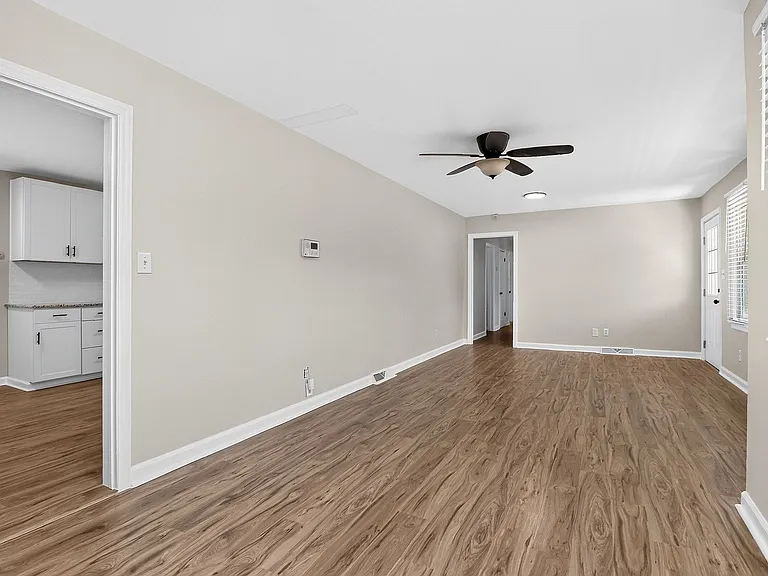 6901 Ridge Lane Rd — Photo 15