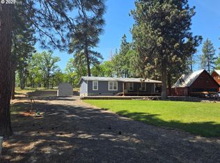 232 S Oak Rd, Tygh Valley, OR 97063