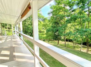 22760 Ripley Rd, Leon, WV 25123