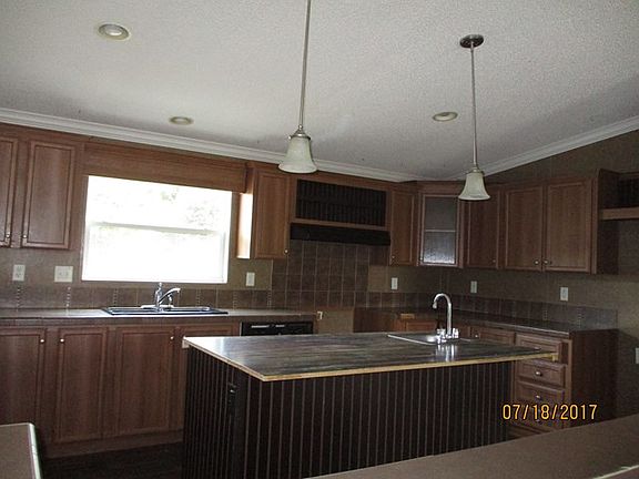 4th image of 501 Peterson Dr