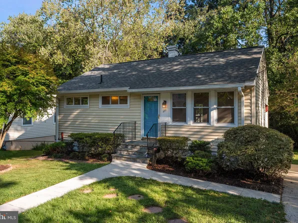 1211 Parrish Dr, Rockville, MD 20851