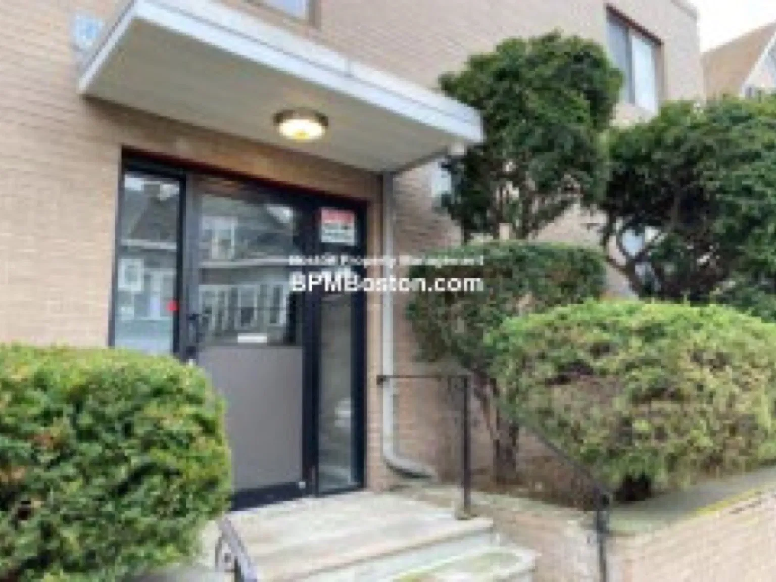 25 Hamilton Avenue Apartments — Photo 2