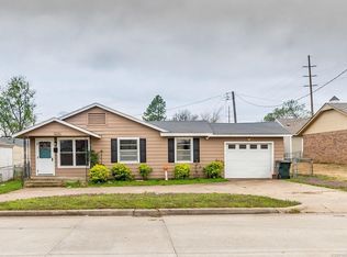 1206 E Line Ave, Sapulpa, OK 74066