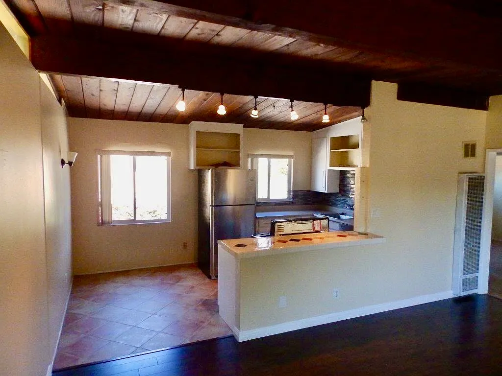 4512 Alla Road - 4 — Photo 4
