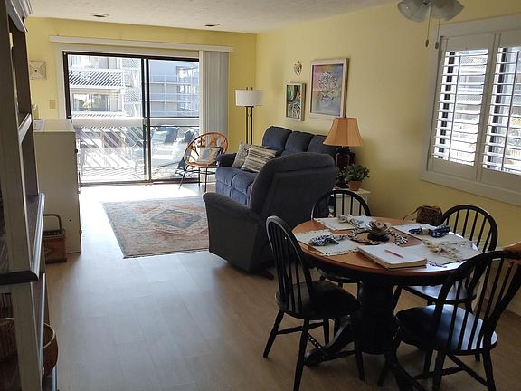 5th image of 212 Masion Dr. #M-101