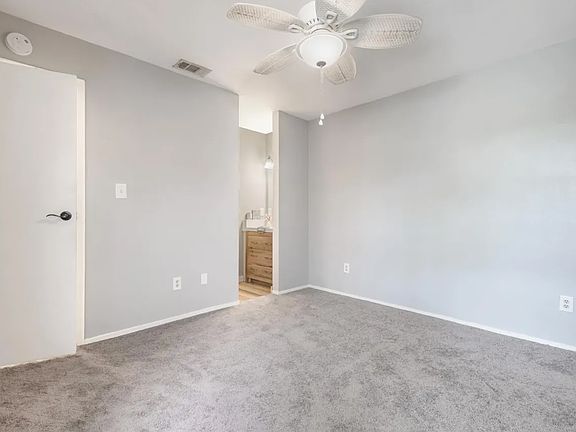 5th image of 1400 Gandy Blvd N Unit 315