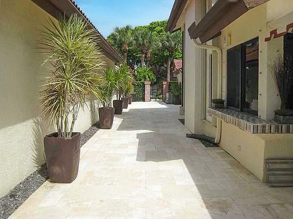 3rd image of 21723 Club Villa Terrace