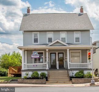 400 & 402 W Broad St, Quakertown, PA, 18951