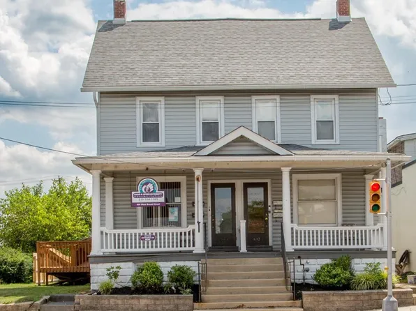 400 & 402 W Broad St, Quakertown, PA 18951