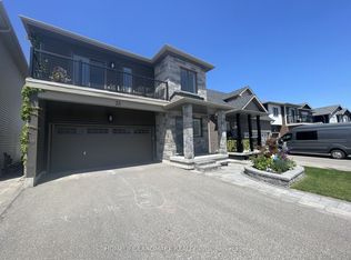 33 Olympic Gate, Barrie, ON L9J 0H9