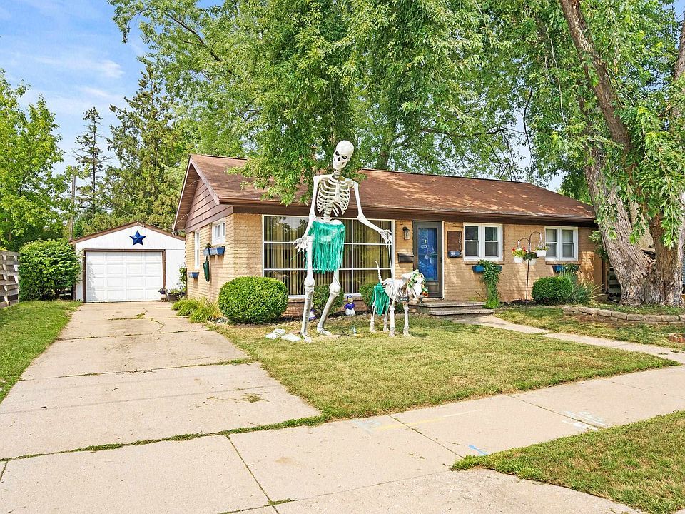 1st image of 1818 E College Ave
