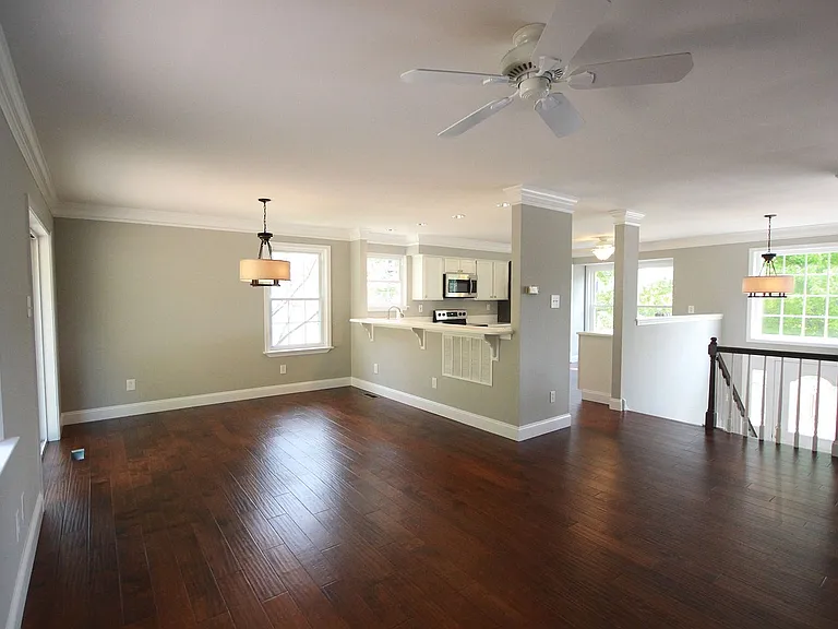 27 Michael Ln — Photo 3