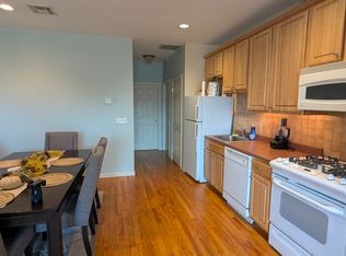 409 Avenue C APT 1, Bayonne, NJ 07002