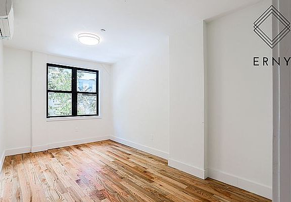 5th image of 1603 Lincoln Pl #2C