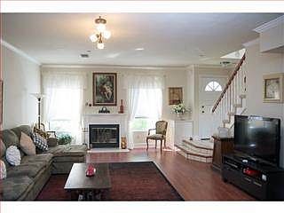 1st image of 982 La Mesa Ter Unit D