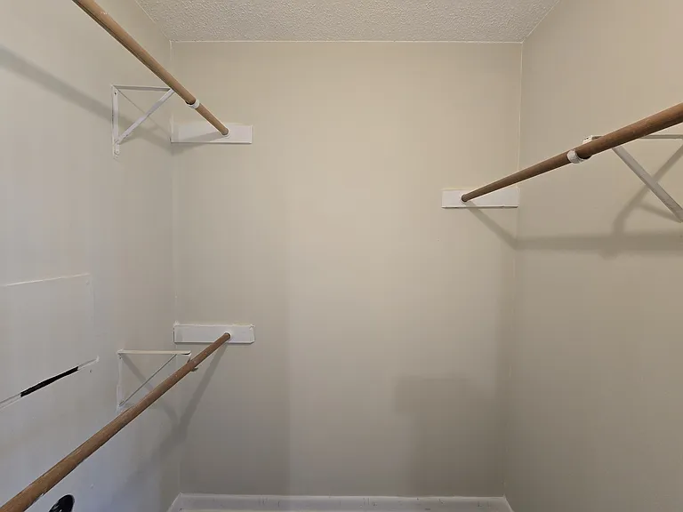 3071 Huntleigh Dr — Photo 15
