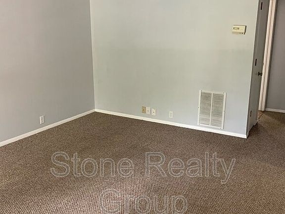 2nd image of 304 Shelby St #9