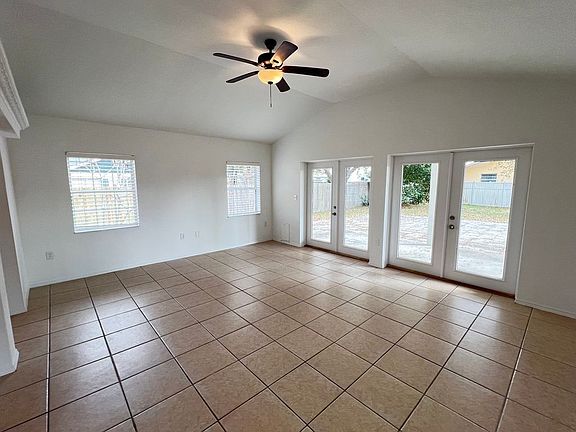 5th image of 2773 Cypress Dr APT C