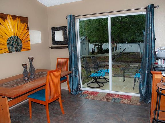 3rd image of 253 Bayou Vista St
