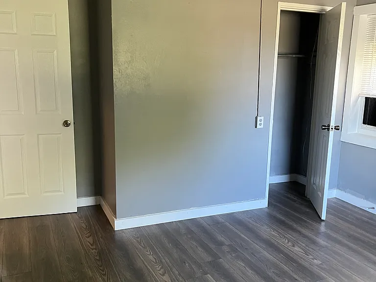 363 Woolfolk St — Photo 8