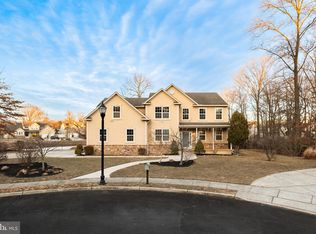 4 Edwards Ct, Lawnside, NJ 08045