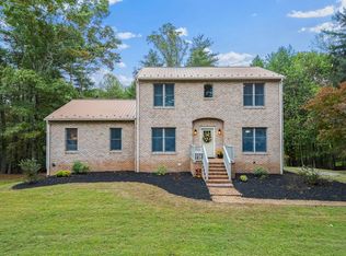 654 Eagle Ln, Rocky Mount, VA 24151