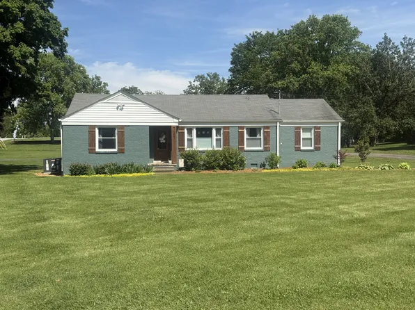 106 Carol Dr, Columbia, TN 38401