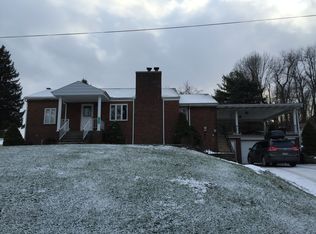 105 Pine Ln, Wintersville, OH 43953