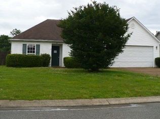 10 Turtle Creek Dr, Jackson, TN 38305