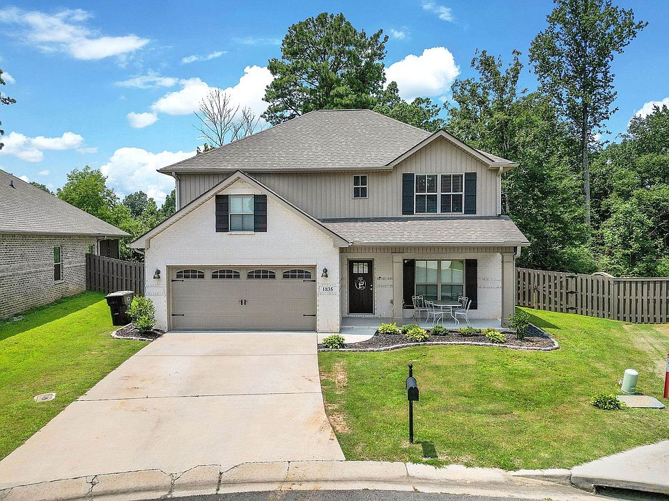 1st image of 1835 Shadowbrook Ln