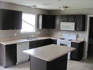 4th image of 4084 Druze Ave