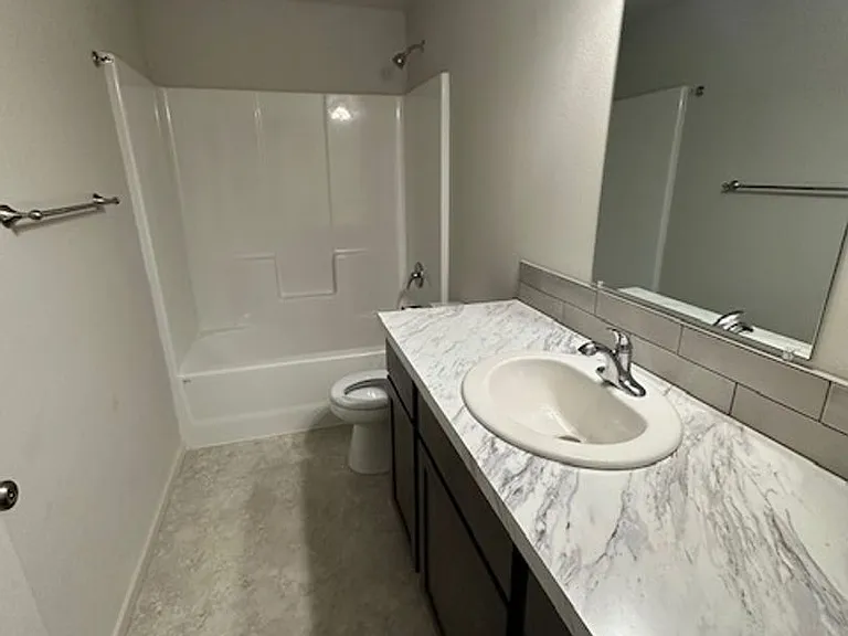 1010 E Mount Baker St — Photo 9