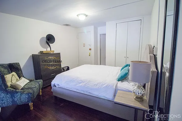 Rented by City Connections Realty | media 13